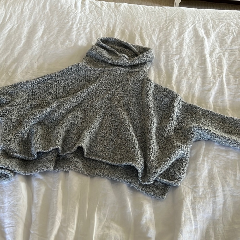 Free People turtleneck grey sweater S